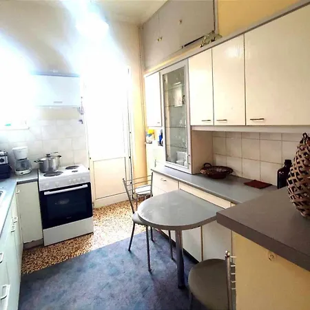 Mina's Veranda 90sqm *