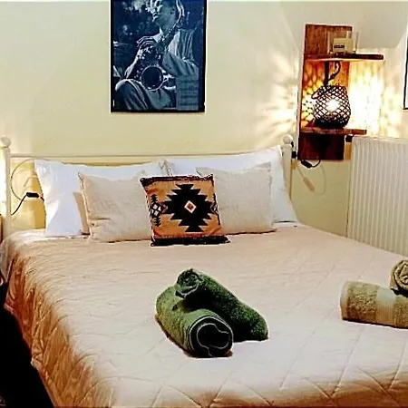 Mina's Veranda 90sqm Patras