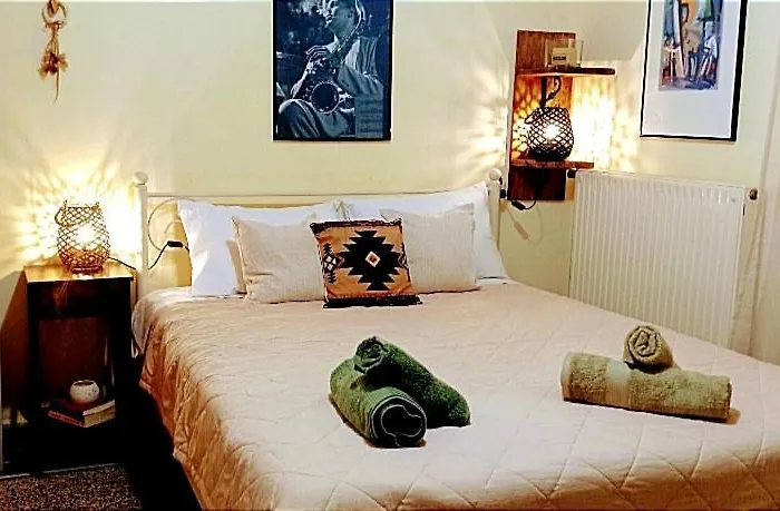 Mina's Veranda 90sqm Патра